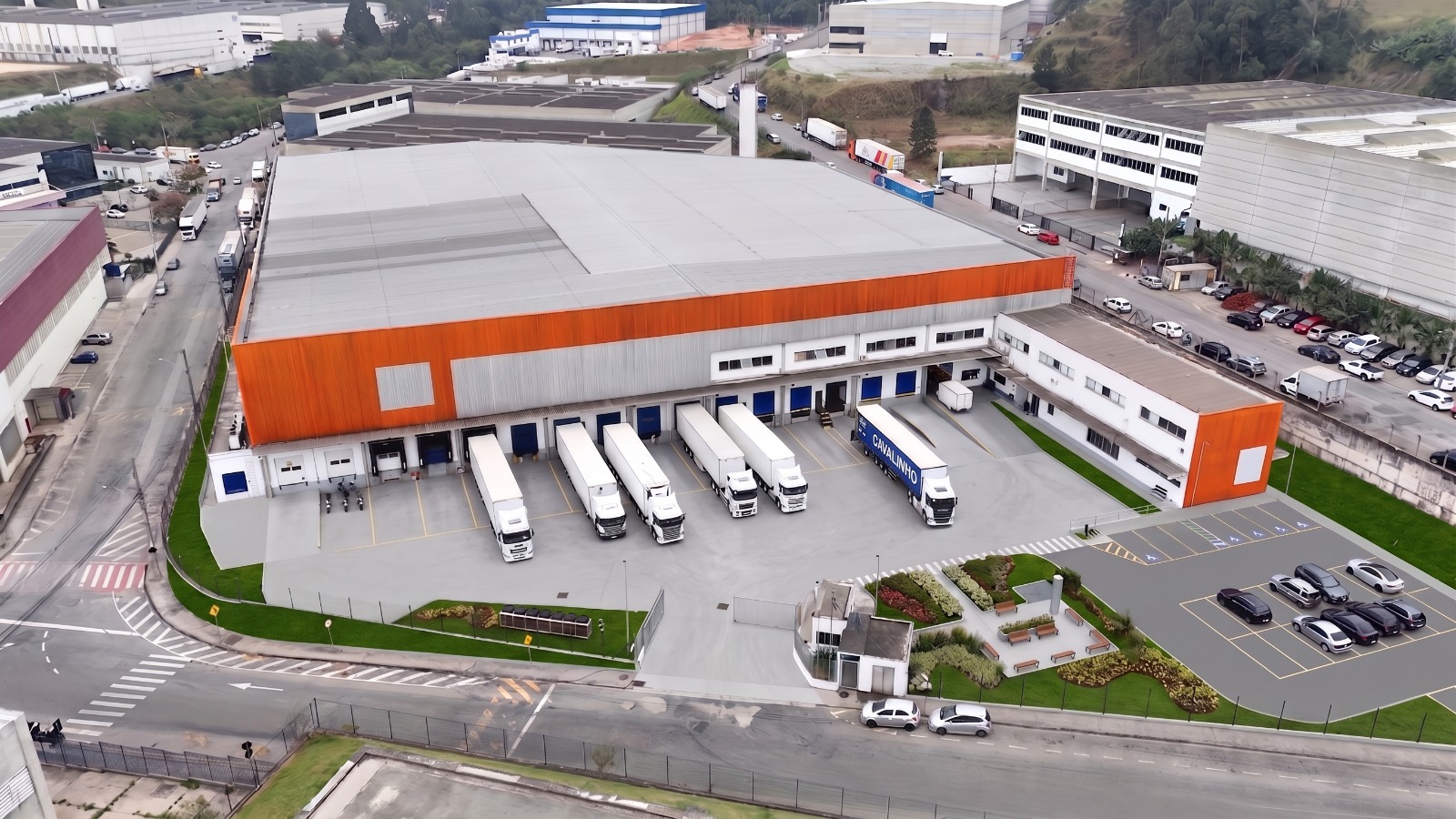Vista aérea do centro de distribuição Santa Rita em Jandira